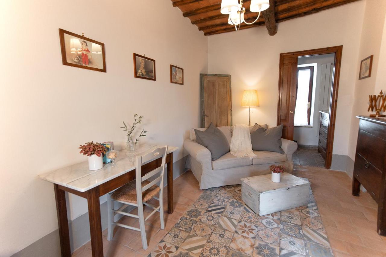 Agriturismo Borgo Di Campagna Il Tesoro Torre Alfina Exterior photo
